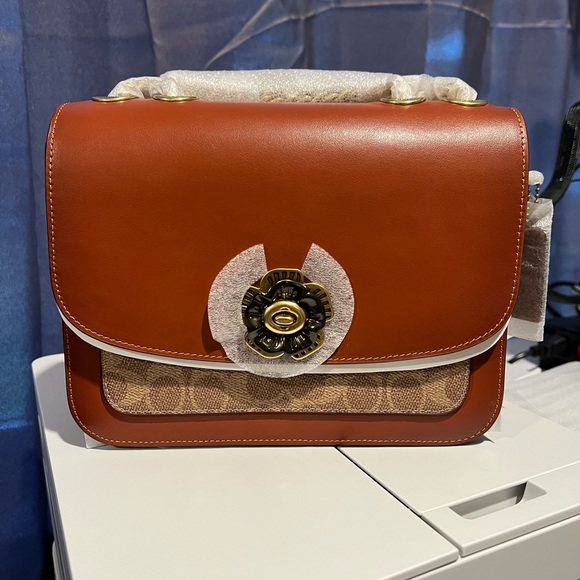 COACH Madison Signature Leather Crossbody Bag - Picture 2 of 12